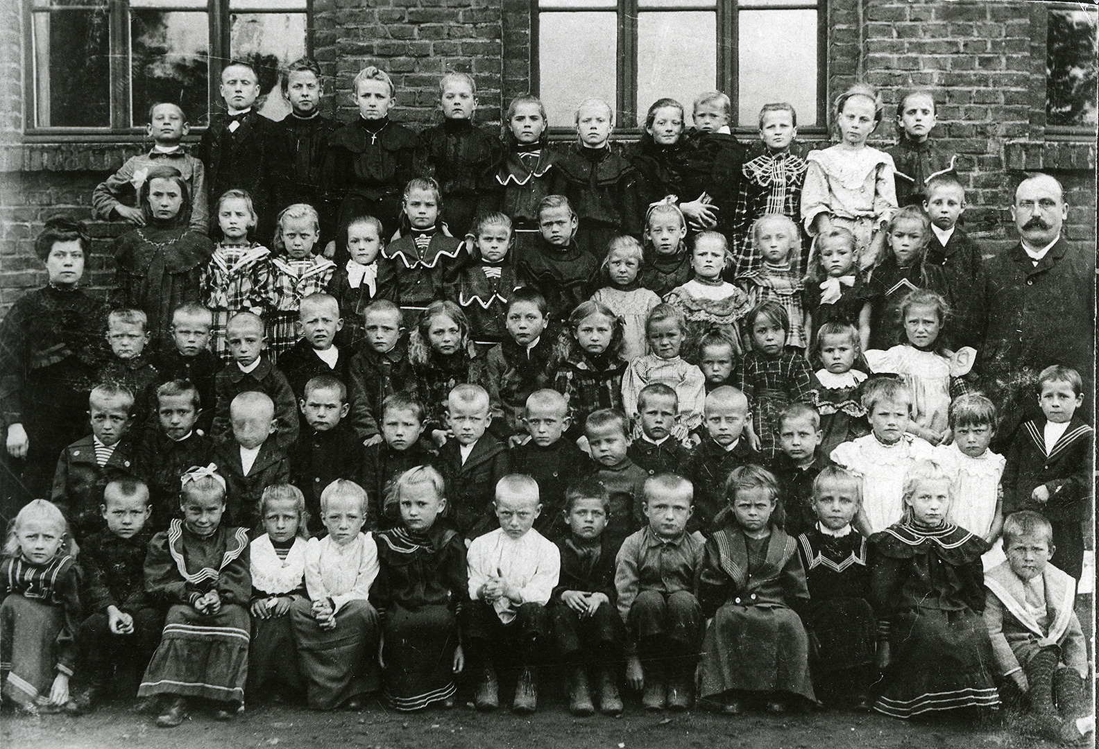 Roman-Recherche 13: Lehrerinnen zwischen Beruf und Ehe